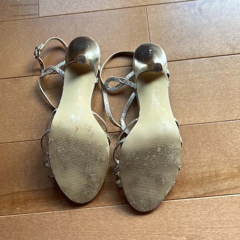 Sparkly Gold Heels - Picture 4 of 7